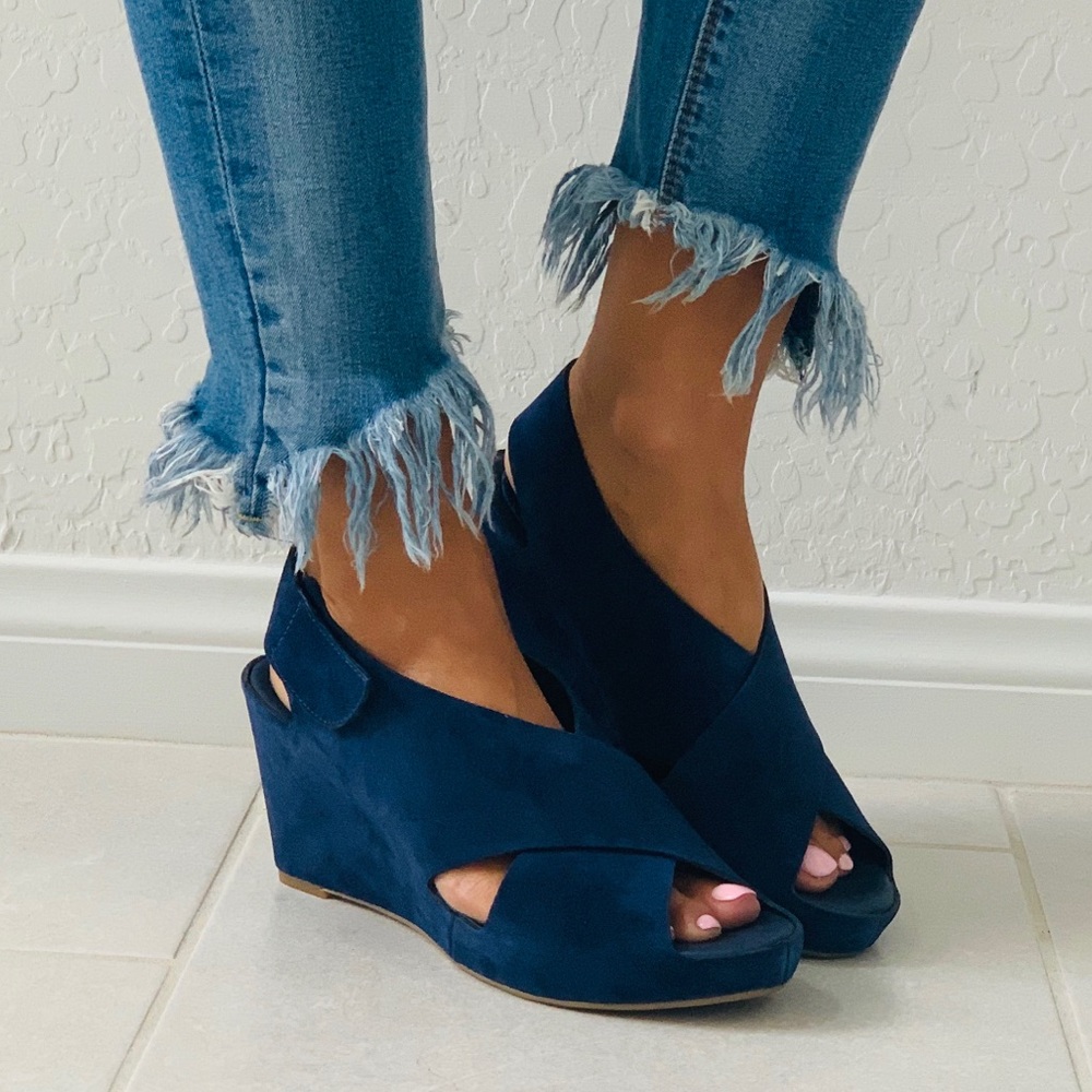 NIB Navy Retro Slingback Platform Wedge Sandal